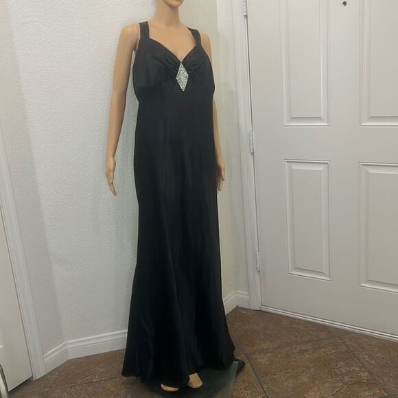 Betsy & Adam Black Dress Rhinestone Sleeveless Backless Side Zip - Picture 1 of 11